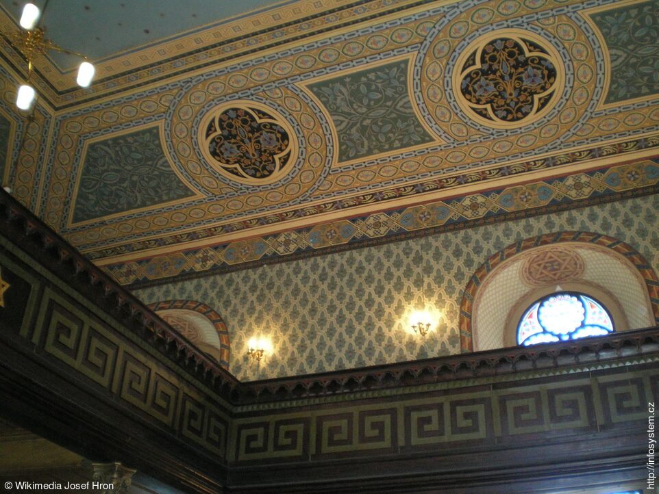 Strop synagogy v Heřmanově Městci