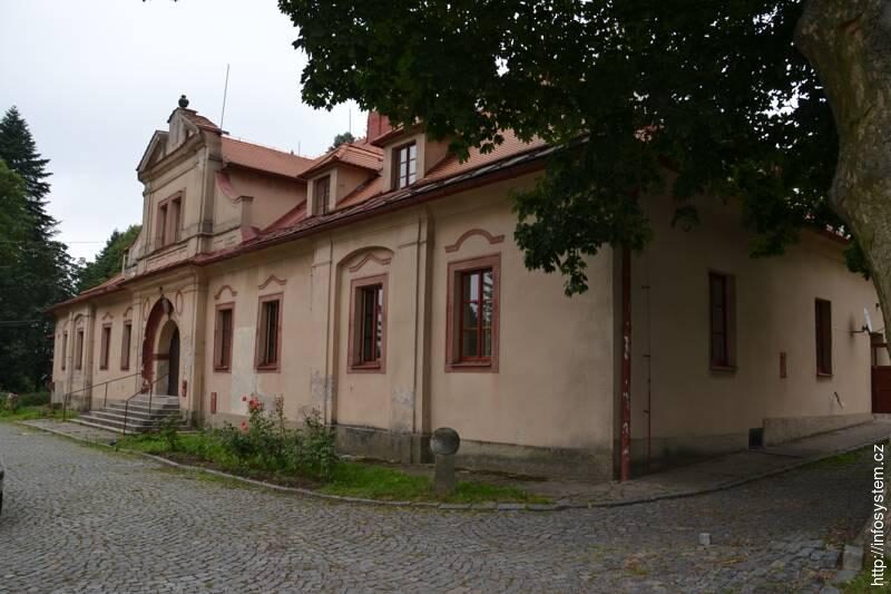 Zámeček Hoješín