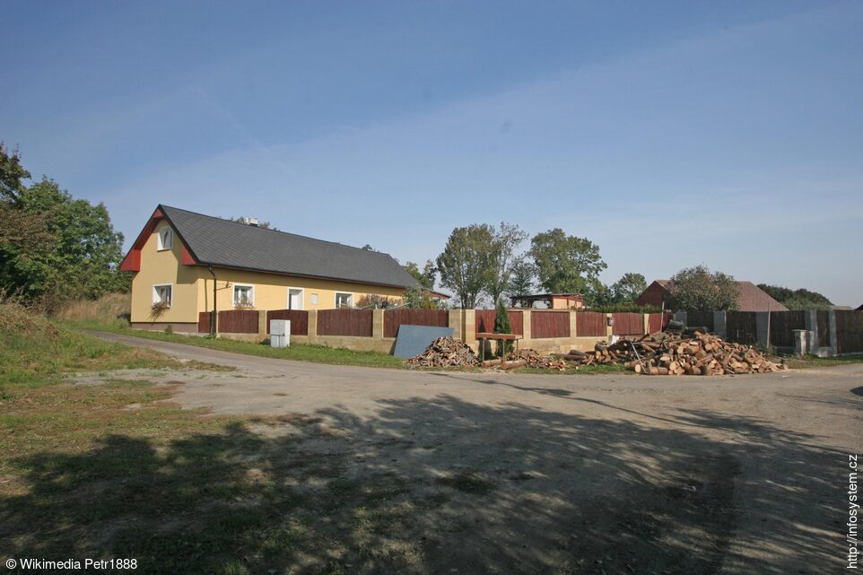 Loděnice čp. 9