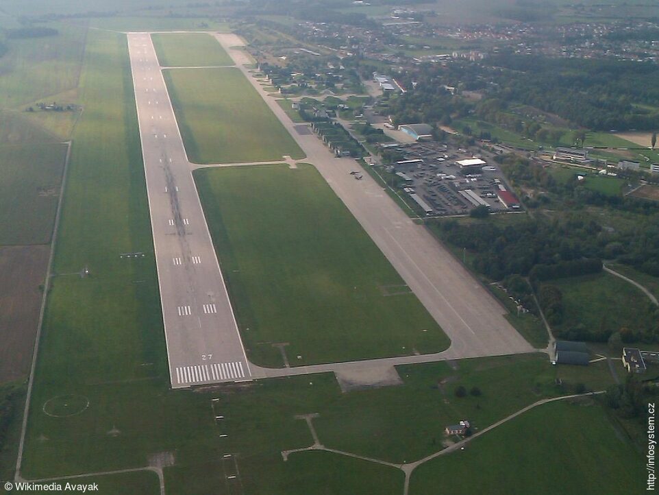 Letiště Pardubice