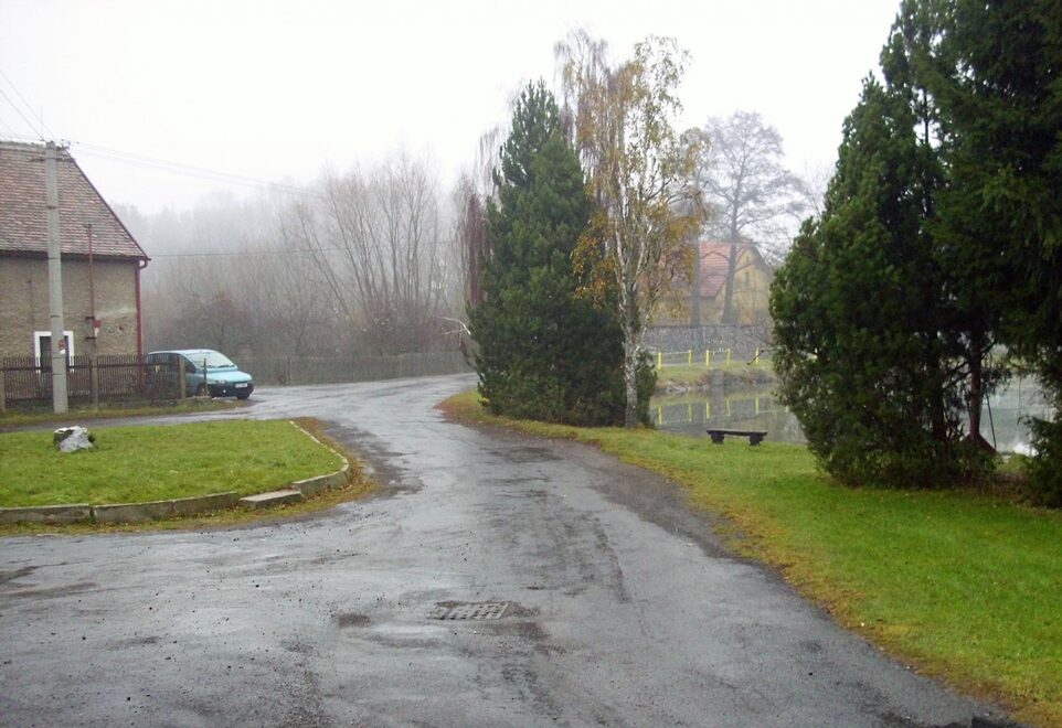 Revitalizace návsi místní části Zdechovice obce Úherčice