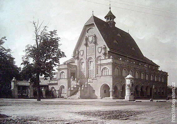 Dům dětí a mládeže, rok 1914