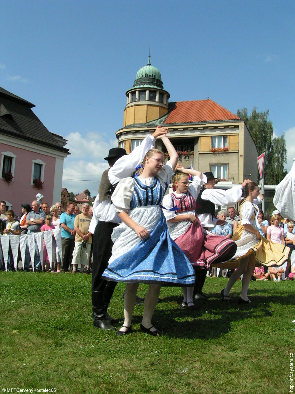 Mezinárodní folklorní festival Červený Kostelec