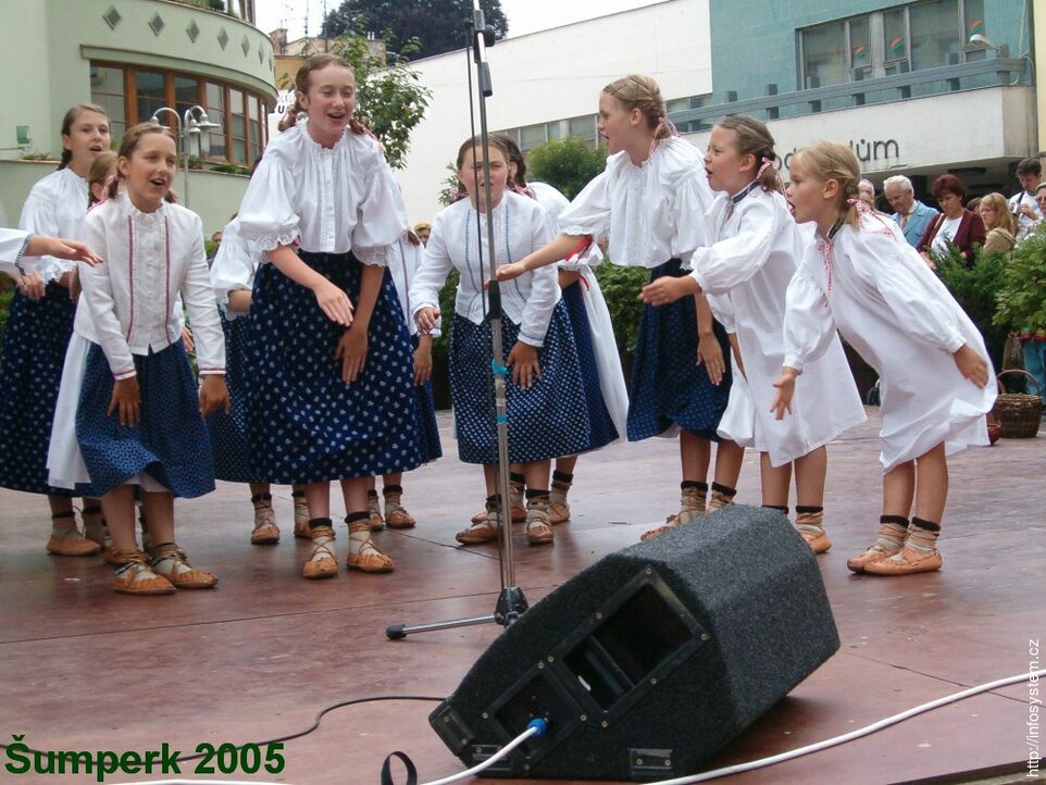 Ostravica, soubor lidových písní a tanců