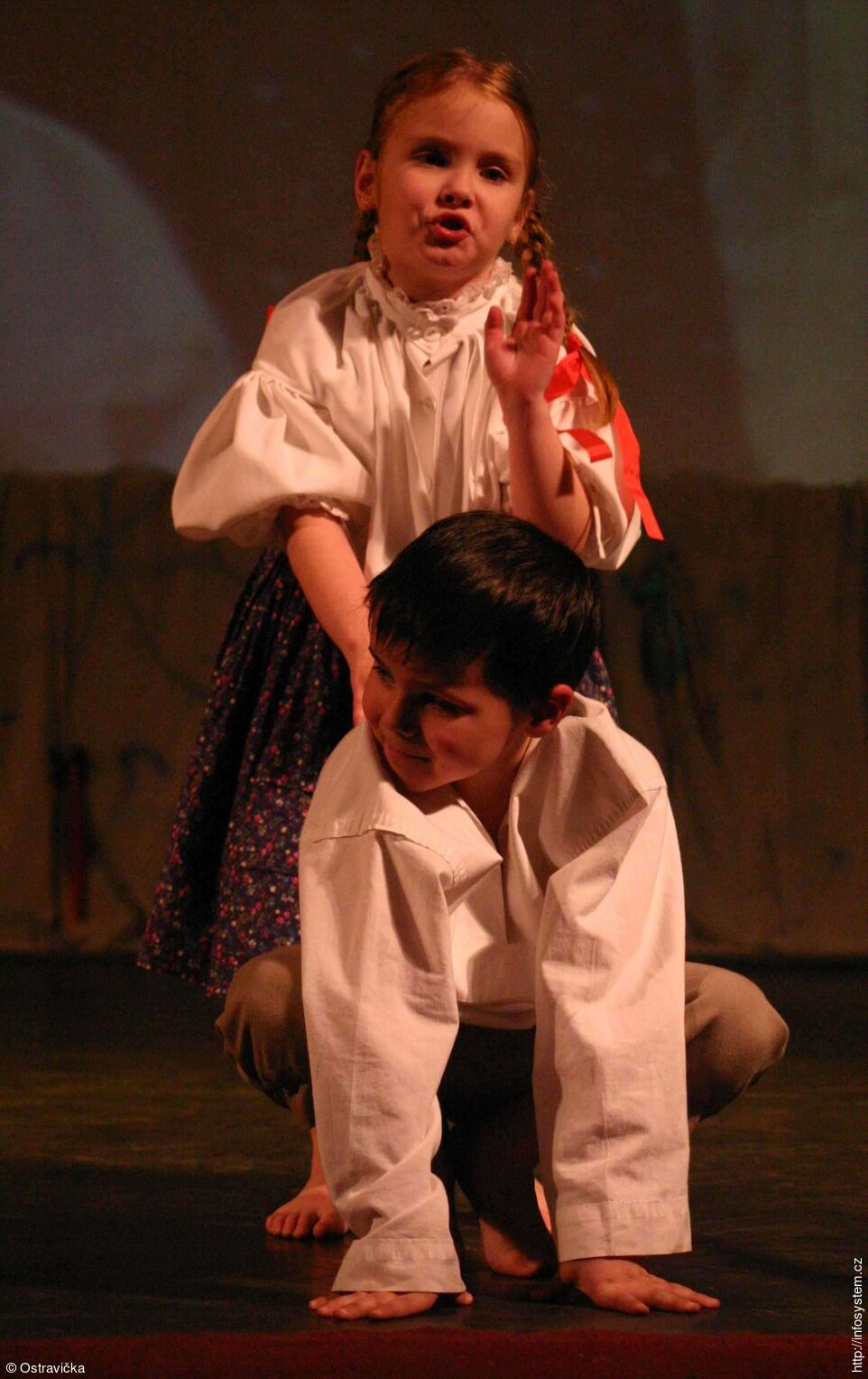 Ostravička, dětský folklorní soubor