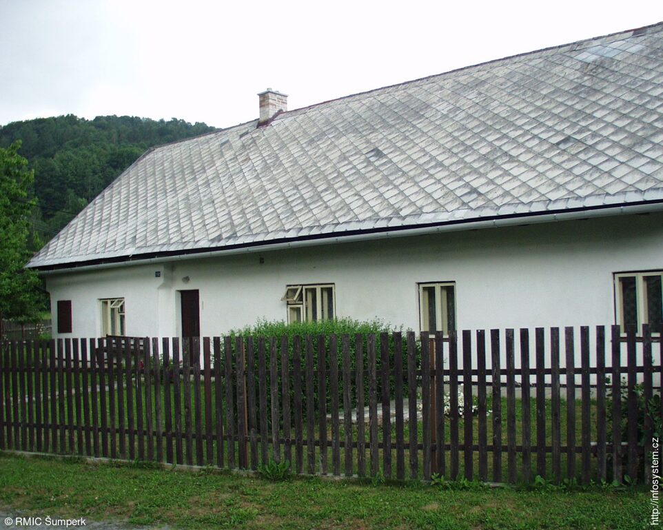 CHATY VERNÍŘOVICE