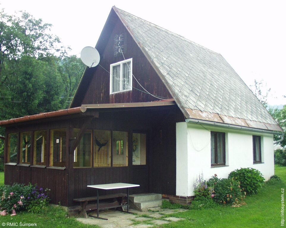 CHATY VERNÍŘOVICE