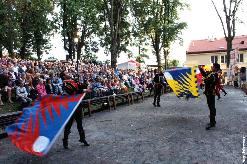 Mezinárodní folklorní festival Červený Kostelec