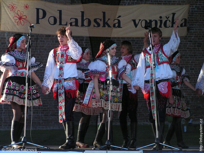 Folklorní festival Polabská Vonička