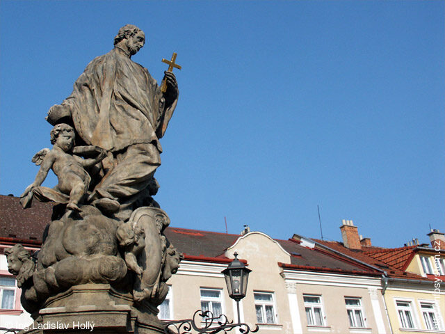 Fulnek, Kašna Jana Sarkandra